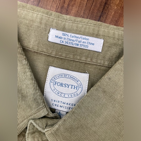 Assorted Button-Up Shirts Collection - Picture 9 of 12